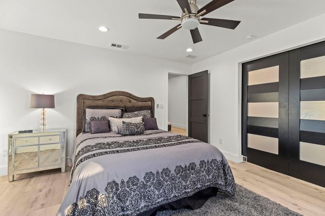 23535 Lakeside DR, Marble Falls, TX 78654