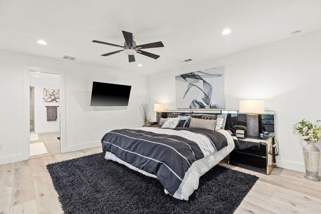 23535 Lakeside DR, Marble Falls, TX 78654