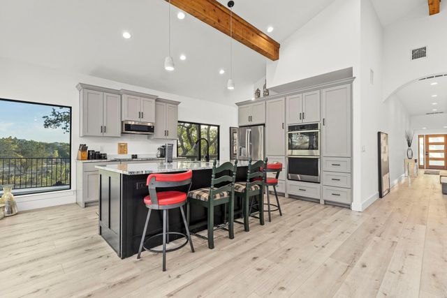 23535 Lakeside DR, Marble Falls, TX 78654