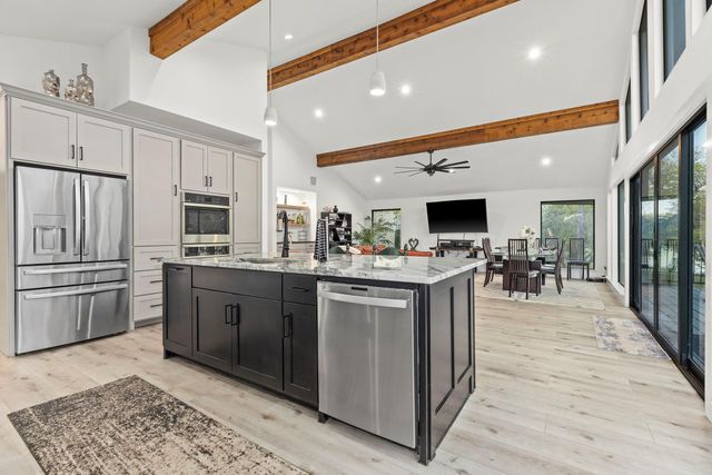 23535 Lakeside DR, Marble Falls, TX 78654