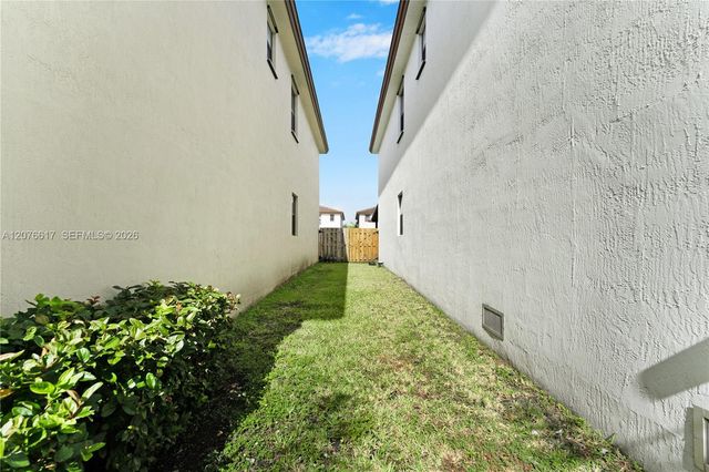 25176 SW 107th Avenue, Homestead, FL 33032