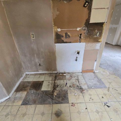 10511 Sagepine Lane, Houston, TX 77089