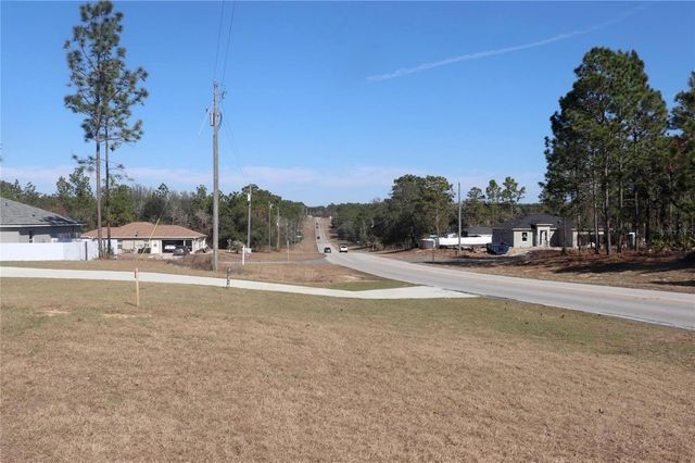 6926 N ELKCAM BOULEVARD, Citrus Springs, FL 34433