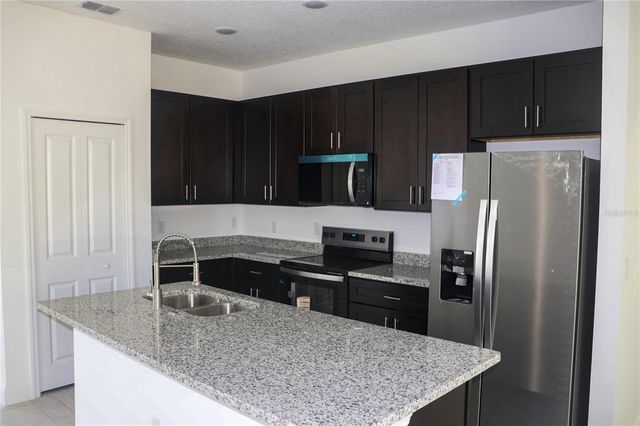 6926 N ELKCAM BOULEVARD, Citrus Springs, FL 34433