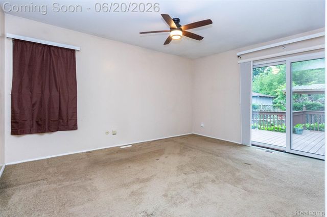 1454 Pine Valley Boulevard, Ann Arbor, MI 48104