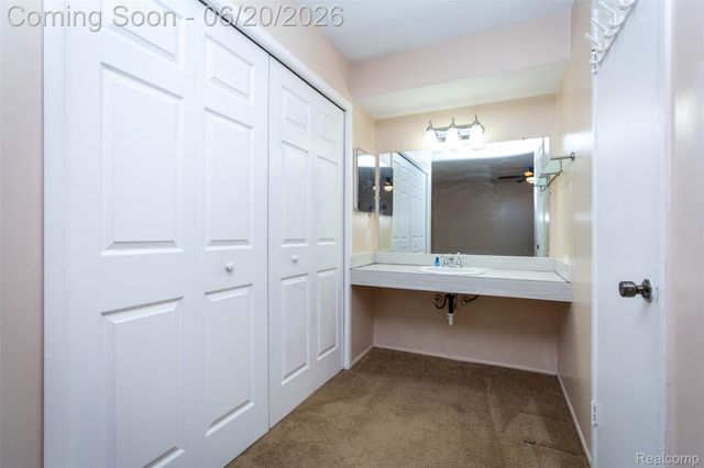 1454 Pine Valley Boulevard, Ann Arbor, MI 48104
