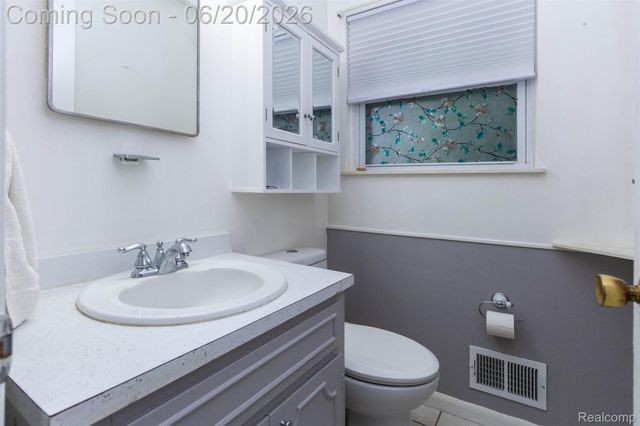 1454 Pine Valley Boulevard, Ann Arbor, MI 48104