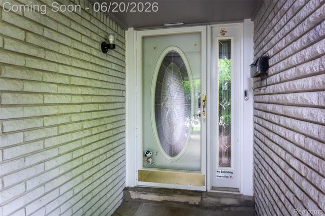 1454 Pine Valley Boulevard, Ann Arbor, MI 48104