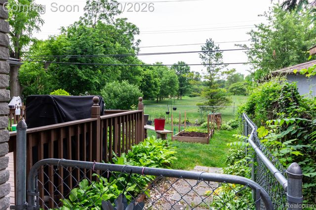 1454 Pine Valley Boulevard, Ann Arbor, MI 48104