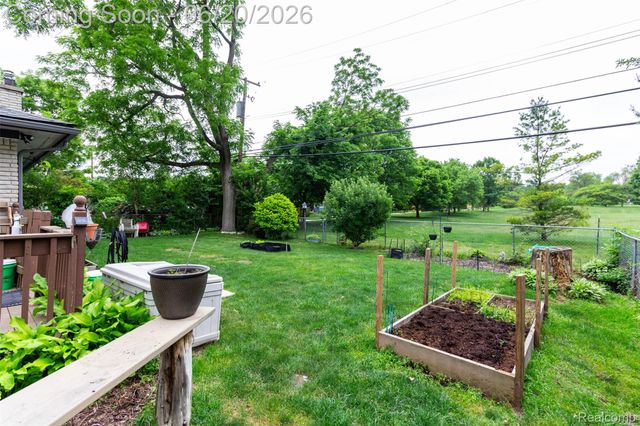 1454 Pine Valley Boulevard, Ann Arbor, MI 48104