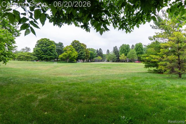 1454 Pine Valley Boulevard, Ann Arbor, MI 48104