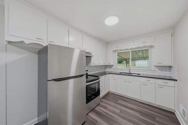10001 Bellaire Avenue, Kansas City, MO 64134