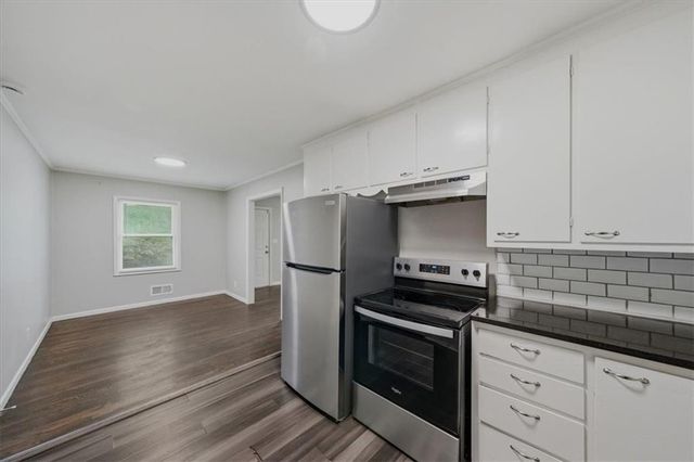 10001 Bellaire Avenue, Kansas City, MO 64134