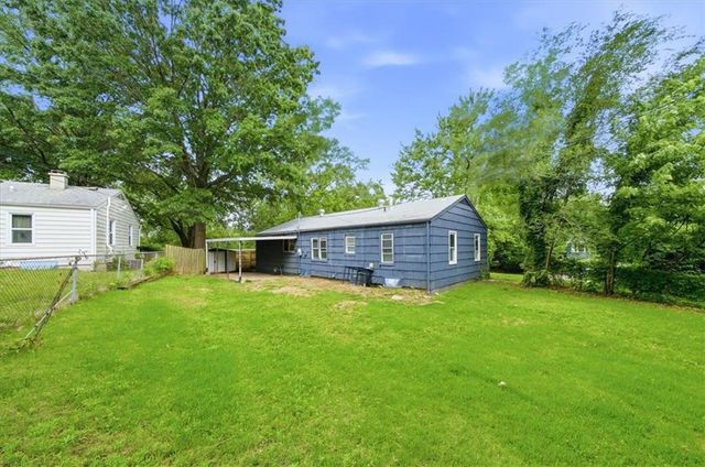 10001 Bellaire Avenue, Kansas City, MO 64134