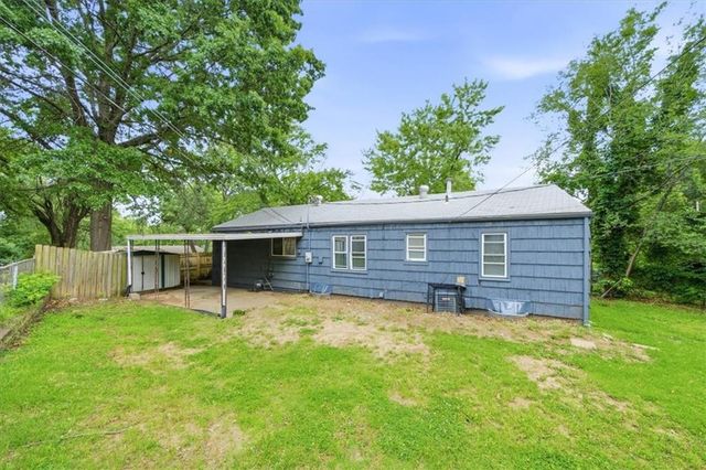 10001 Bellaire Avenue, Kansas City, MO 64134