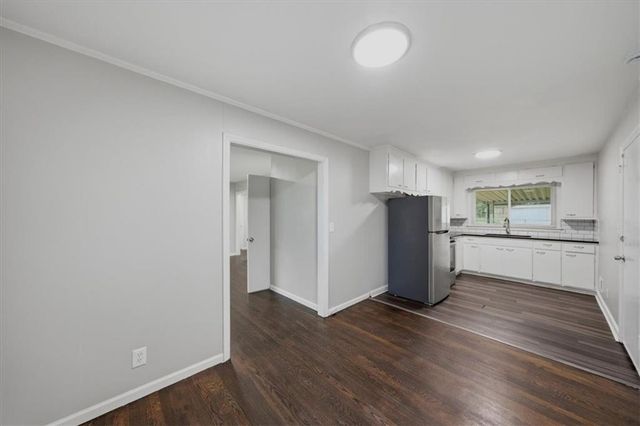 10001 Bellaire Avenue, Kansas City, MO 64134