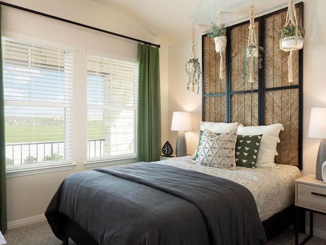 2213 Mustang Way, Seagoville, TX 75159