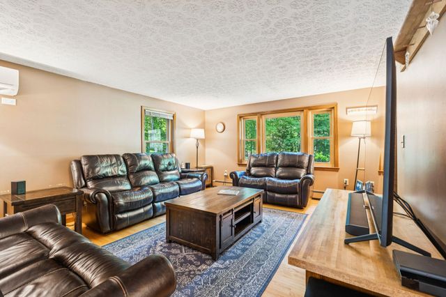 6 North Woods Road, Dunbarton, NH 03046