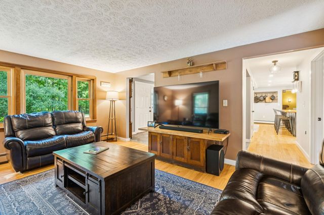6 North Woods Road, Dunbarton, NH 03046