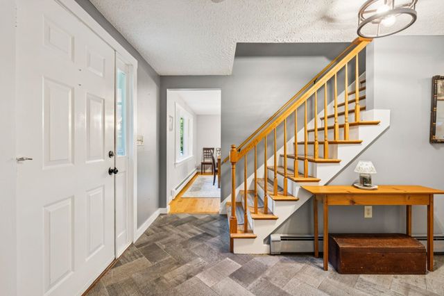 6 North Woods Road, Dunbarton, NH 03046