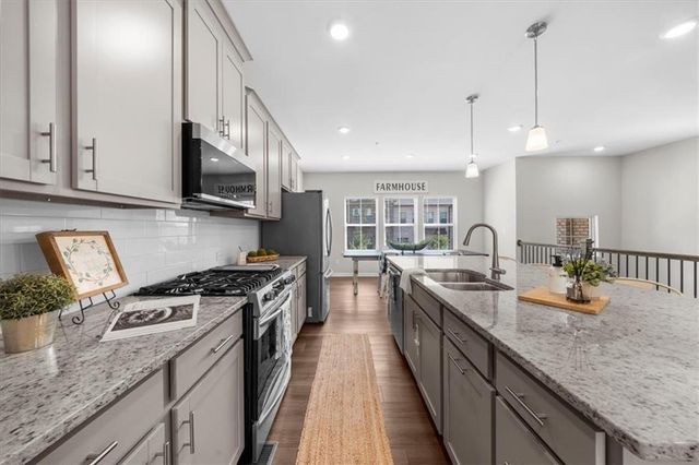 324 Commons Avenue, Woodstock, GA 30188