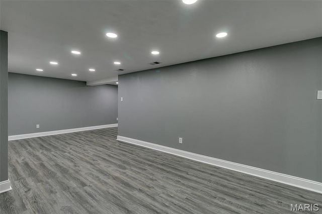 1542 Grant Road, St Louis, MO 63119