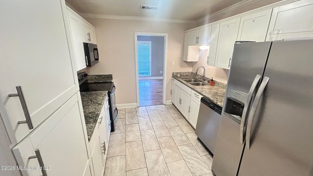 1628 Fairwood Drive, Jackson, MS 39213