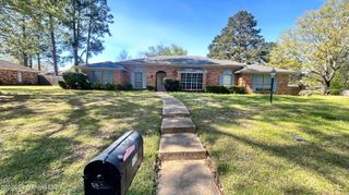 1628 Fairwood Drive, Jackson, MS 39213