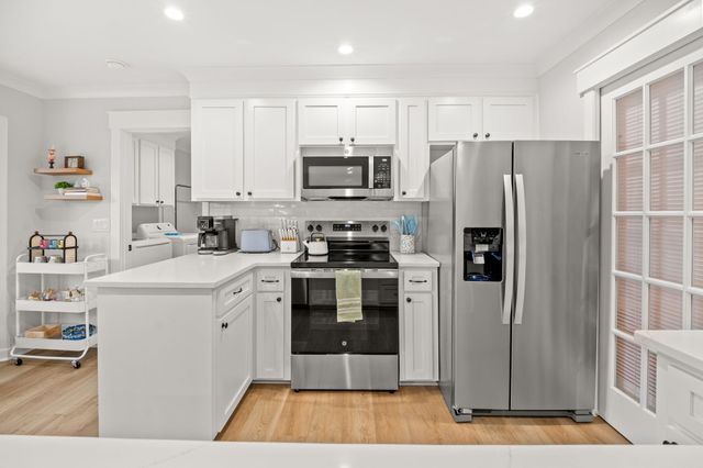 1527 S Pinebark Lane, Charleston, SC 29407