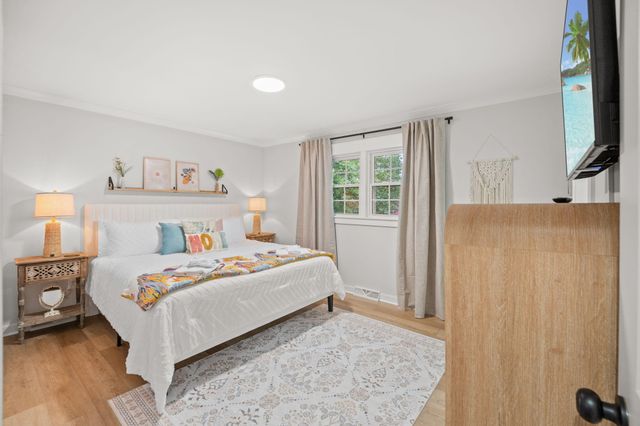 1527 S Pinebark Lane, Charleston, SC 29407