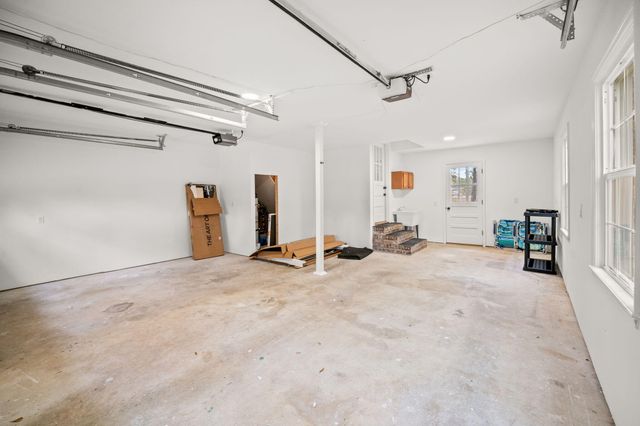 1527 S Pinebark Lane, Charleston, SC 29407