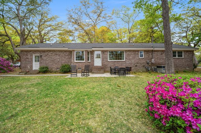 1527 S Pinebark Lane, Charleston, SC 29407