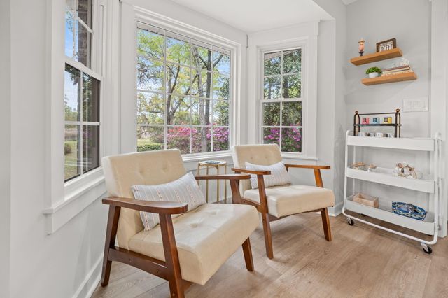 1527 S Pinebark Lane, Charleston, SC 29407