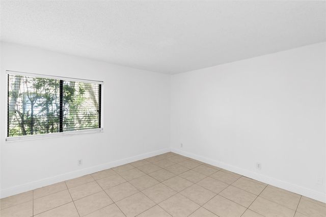 2661 Riverside Drive 2, Coral Springs, FL 33065