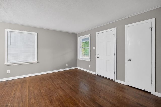 1886 CORNING AVE, Memphis, TN 38127