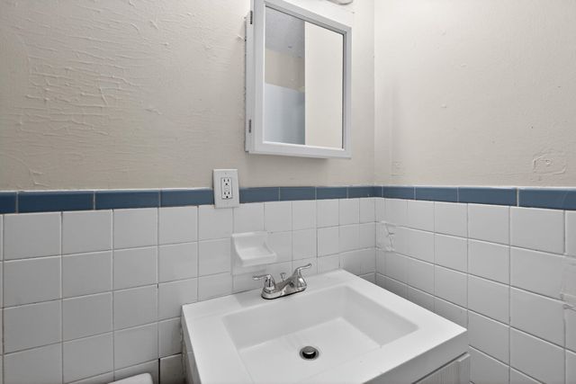 1886 CORNING AVE, Memphis, TN 38127