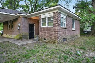 1886 CORNING AVE, Memphis, TN 38127