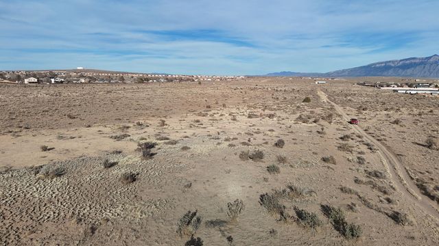 771 Moonbow Avenue NE, Rio Rancho, NM 87144