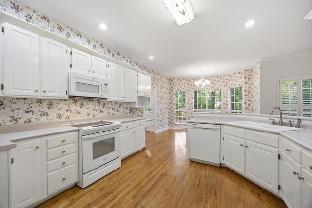 6824 Autumn Lake Trail, Hixson, TN 37343
