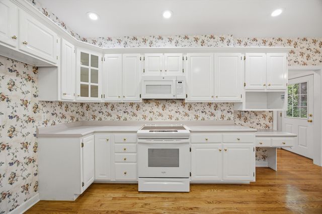 6824 Autumn Lake Trail, Hixson, TN 37343
