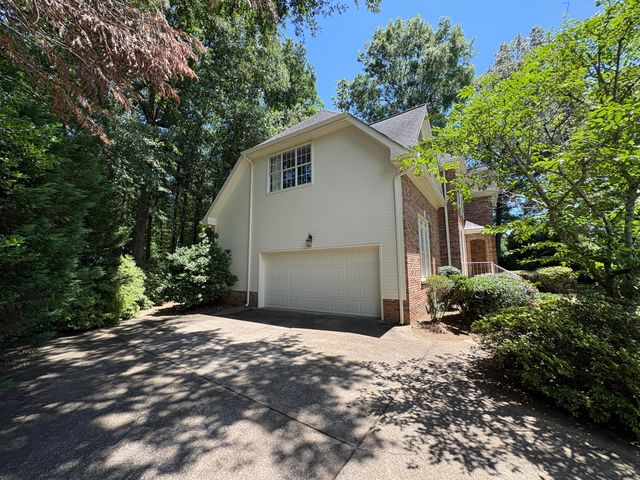 6824 Autumn Lake Trail, Hixson, TN 37343