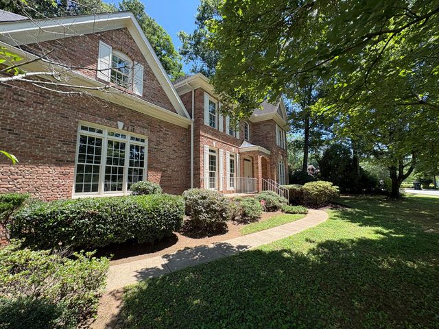 6824 Autumn Lake Trail, Hixson, TN 37343