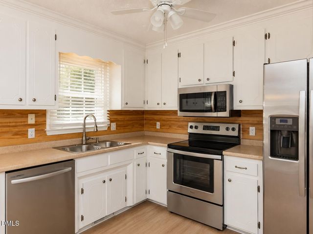 2612 Brad Court, Apex, NC 27539