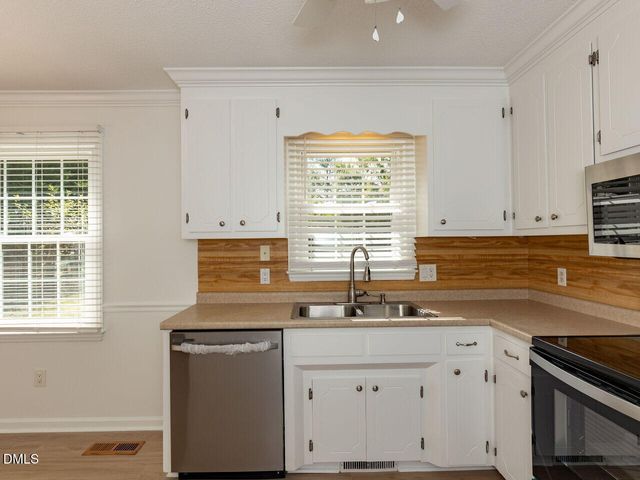 2612 Brad Court, Apex, NC 27539