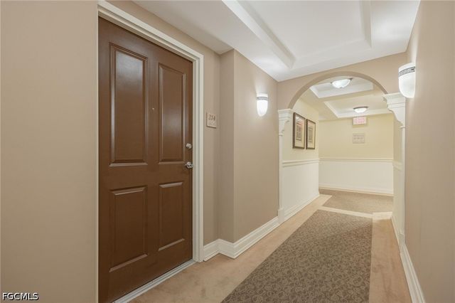 2825 Palm Beach BLVD 214, Fort Myers, FL 33916