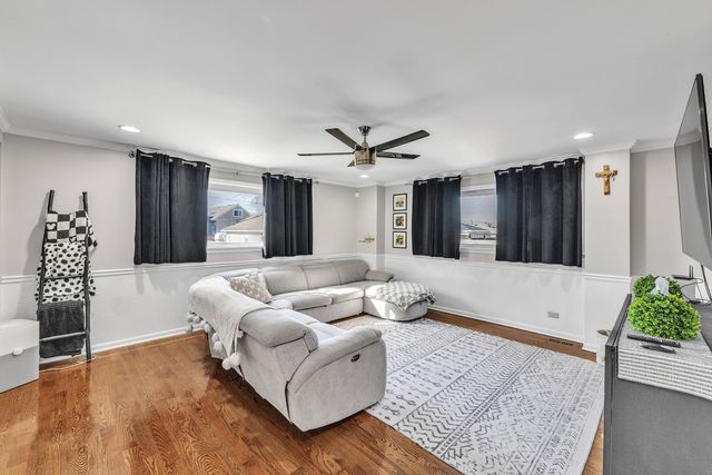 3528 S 52nd Court, Cicero, IL 60804