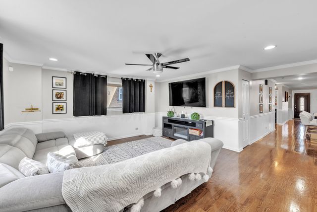 3528 S 52nd Court, Cicero, IL 60804