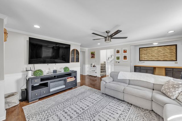 3528 S 52nd Court, Cicero, IL 60804