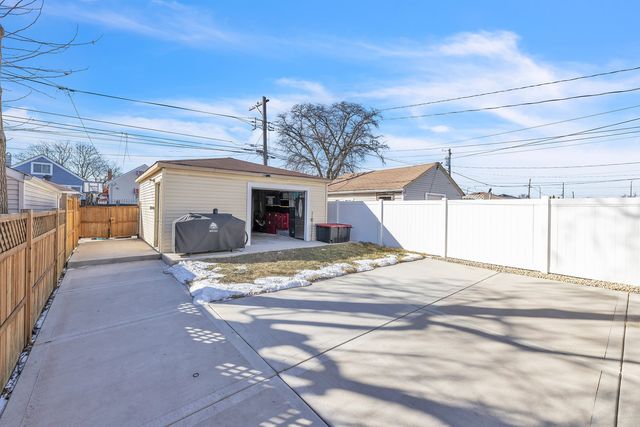 3528 S 52nd Court, Cicero, IL 60804