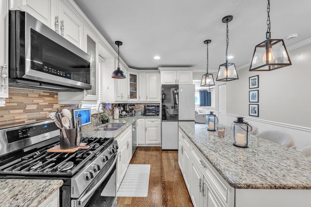 3528 S 52nd Court, Cicero, IL 60804